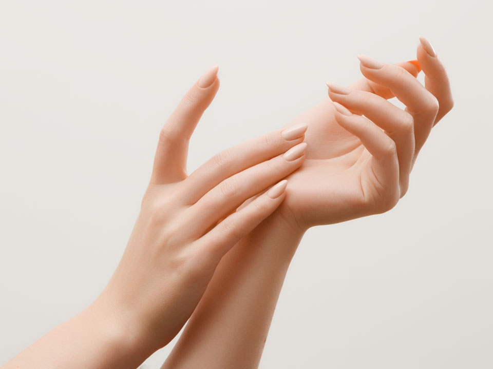 Holistic Skin Care Center | Ιατρός Μασούρη Σοφία - Ηλιακές Κηλίδες στα Χέρια